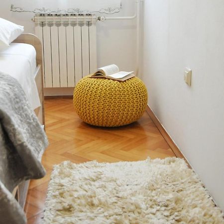 Apartman Lory Pula Exterior photo